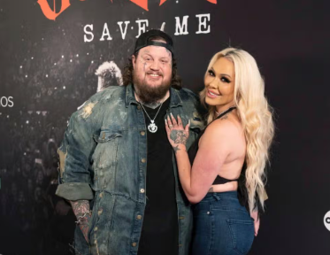 Jelly Roll reichte neun Tage nach den Grammys die Scheidung ein. Was die Chronologie wirklich aussagt.